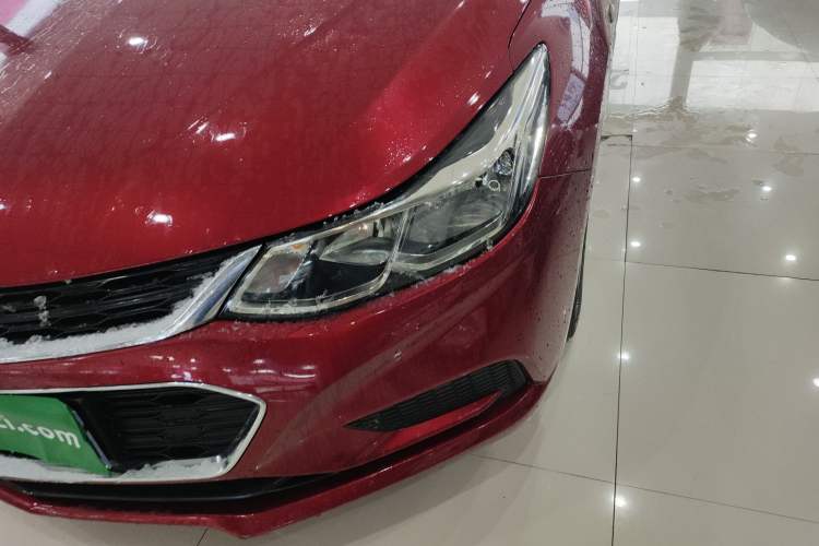 Used Chevrolet Cruze 2017 1.5L Automatic Pioneer Sunroof Edition
