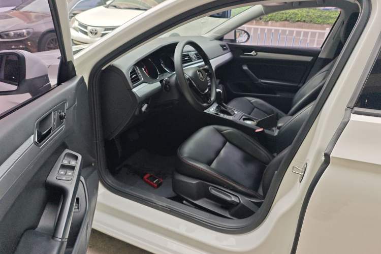 Used Volkswagen Lamando 2018 230TSI DSG Fashion Edition