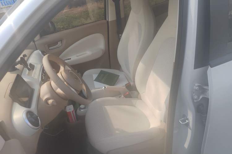 Used Wuling Hongguang MINIEV 2025 Four-Door Version Advanced Edition Left Front Seat