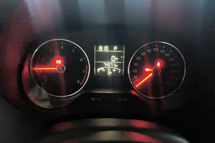 Used Volkswagen Polo 2016 1.6L Automatic Comfort Model
