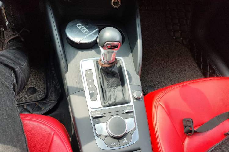 Used Audi A3 2020 Sportback 35 TFSI Ambition China VI Gear Lever