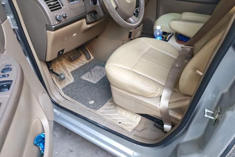 Used Buick GL8 2011 2.4L CT Comfort Edition
