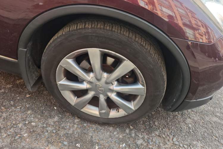 Used Infiniti EX 2013 EX25 4x4 Prestige Edition Right Front Wheel Hub