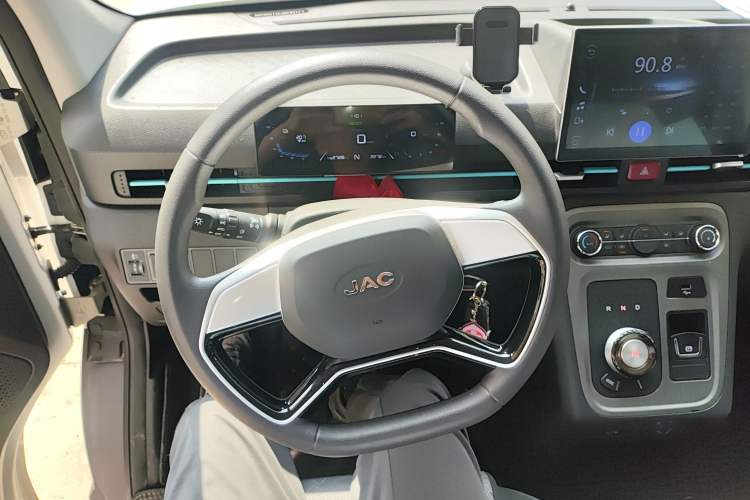 Used JAC Van Baolu 2024 V8 Dream Edition - CATL