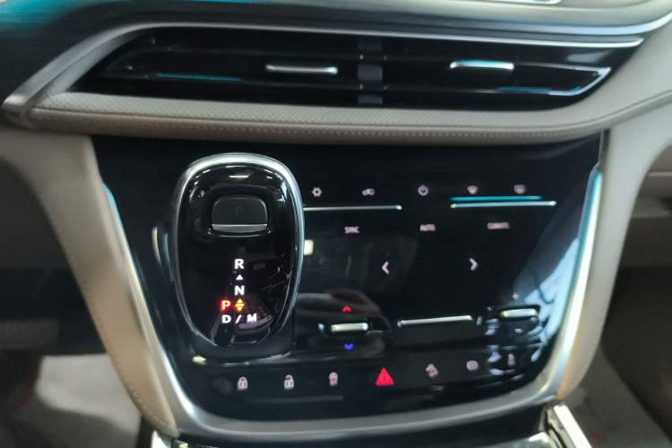 Used Buick GL8 2021 ES Land Cruiser 653T Luxury Edition
