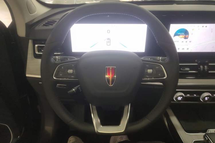 Used Hongqi HS5 2025 2.0T Two-Wheel Drive 600 000-Vehicle Commemorative Edition Steering Wheel