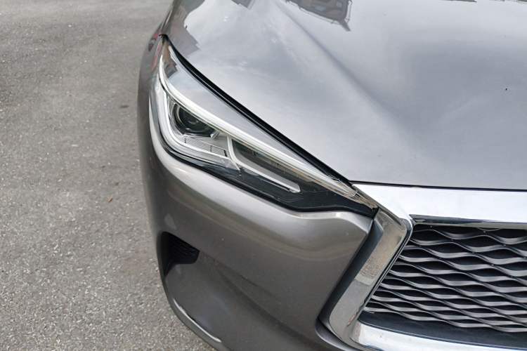 Used Infiniti QX50 2018 2.0T Four-Wheel Drive Elite Edition Right Front Headlight