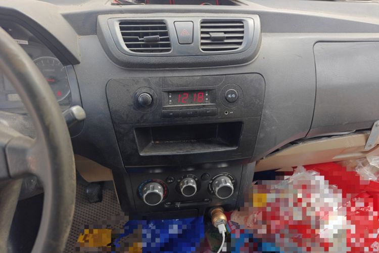 Used Dongfeng Xiaokang V29 2012 1.2L Standard Version
