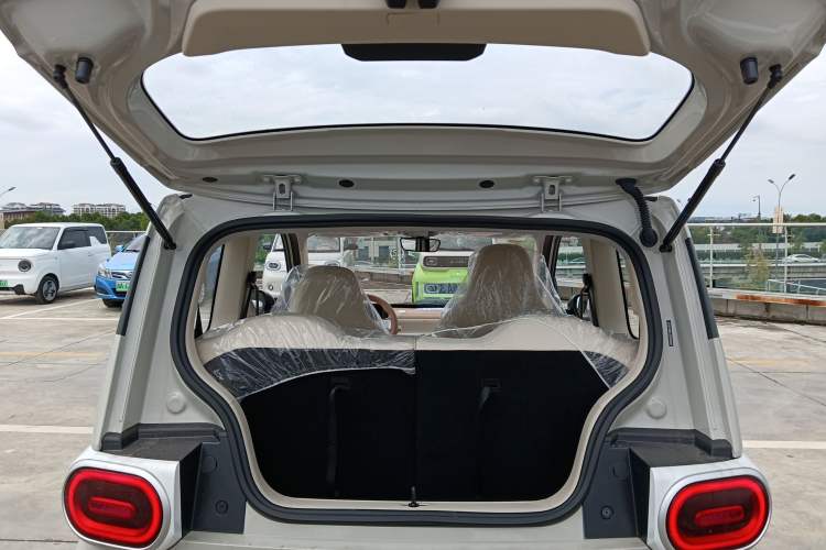 Used Wuling Hongguang MINIEV 2024 3rd Generation 215km Youth Edition