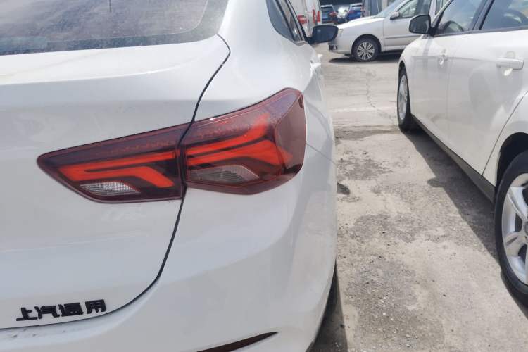 Used Chevrolet Cavalier 2020 Redline 325T Automatic Xinshang Edition China VI Standard
