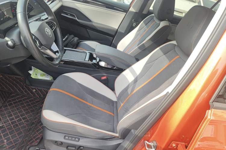 Used Volkswagen ID.6 CROZZ 2022 Long-Range PRO Edition