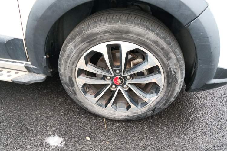 Used FORTHING Joyear X5 2015 1.6L Manual Luxury Model