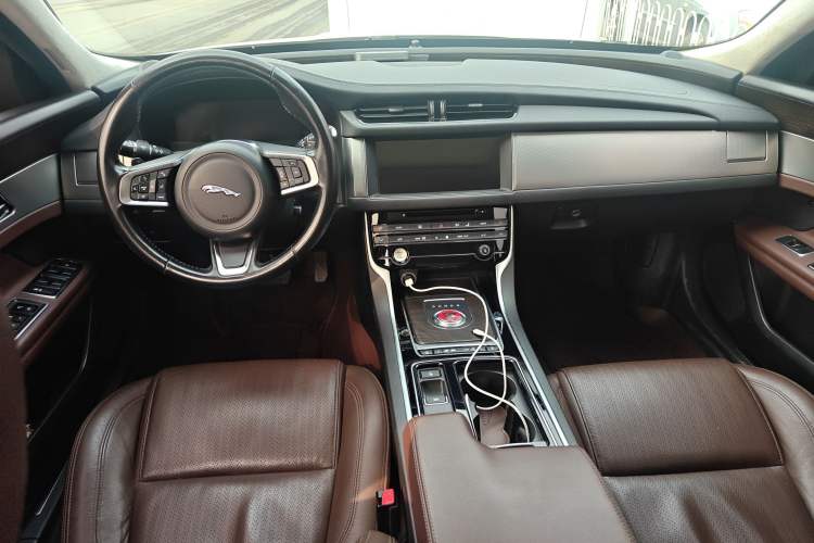 Used Jaguar XFL 2018 XFL 2.0T 250 PS Luxury Edition
