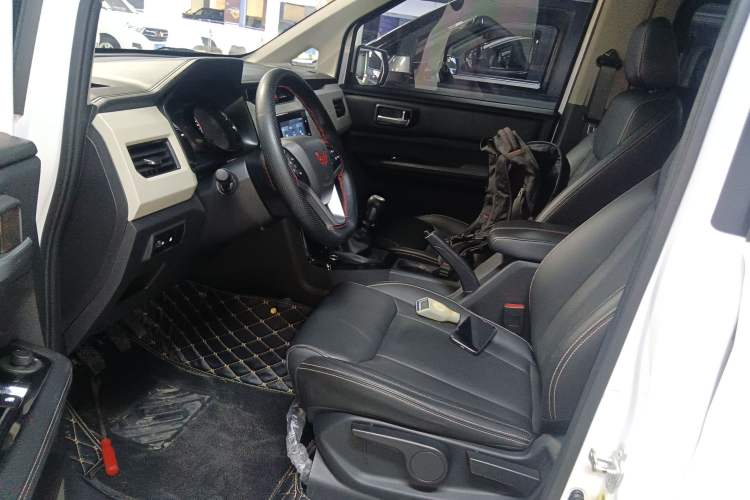 Used Wuling Zhengcheng 2021 1.5T Manual Luxury Version
