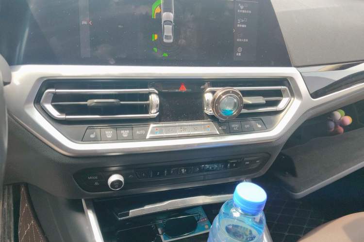 Used BMW 3 Series 2021 320Li M Sport Package Audio And AC Panel