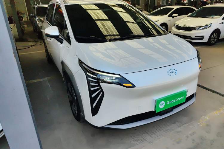 Used AION Y 2023 Plus 610 Enjoy Edition Front Right 45 Deg