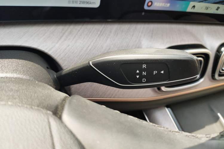 Used Chery Fengyun T10 2024 210 Luxury Edition Gear Lever