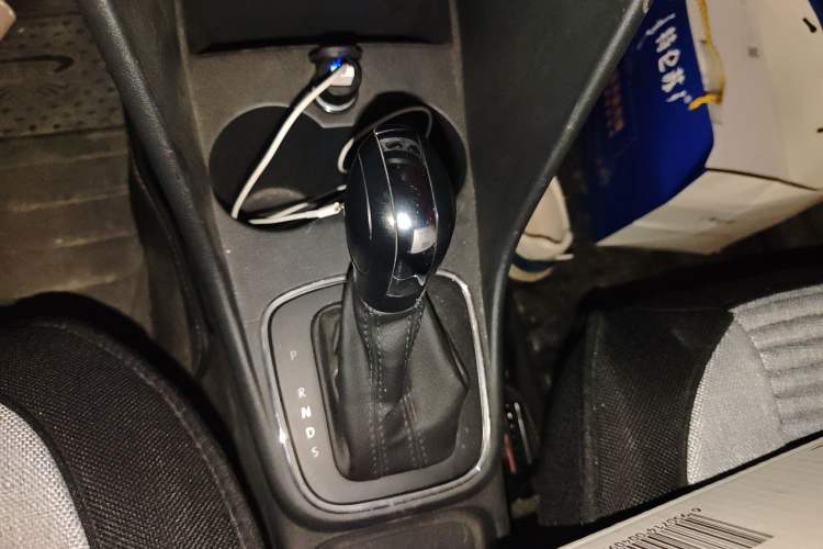 Used Volkswagen Polo 2018 1.5L Automatic Advanced Driving Model Gear Lever