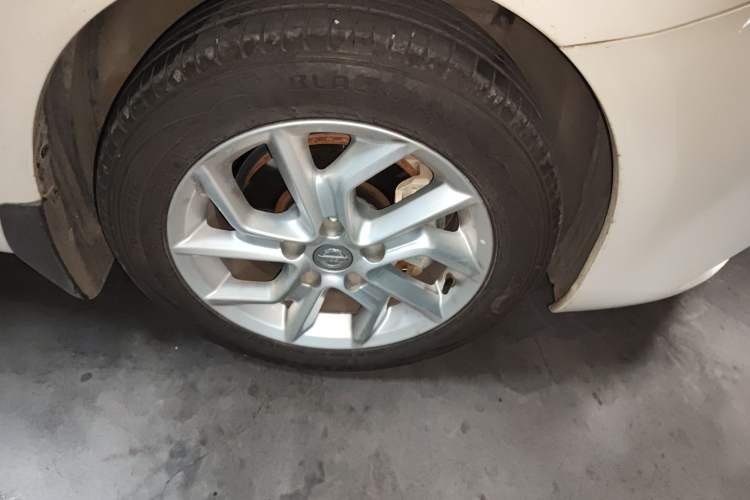 Used Nissan Tiida 2021 1.6L CVT Smart Drive Edition Right Front Wheel Hub