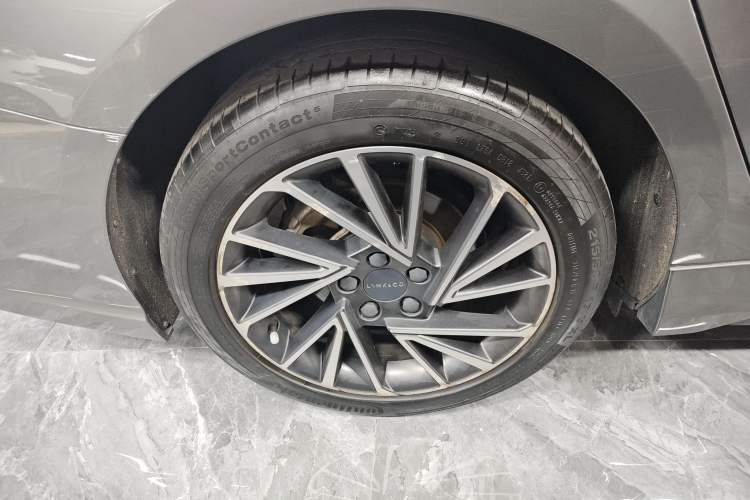 Used Lynk & Co 03 2022 1.5TD DCT JingPlus Right Rear Wheel Hub