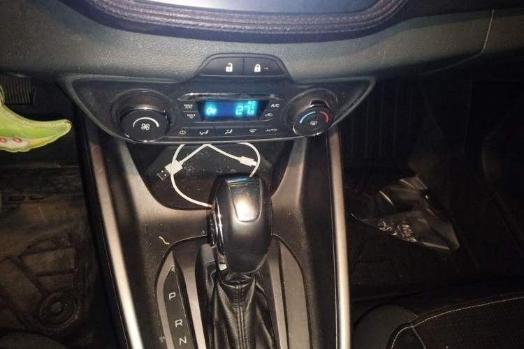 Used Ford Escort 2017 Happiness Edition 1.5L Automatic Fashion Version
