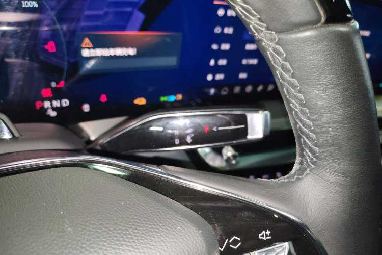 Used Cadillac LYRIQ 2022 Four-Wheel-Drive High-Performance Deluxe Edition