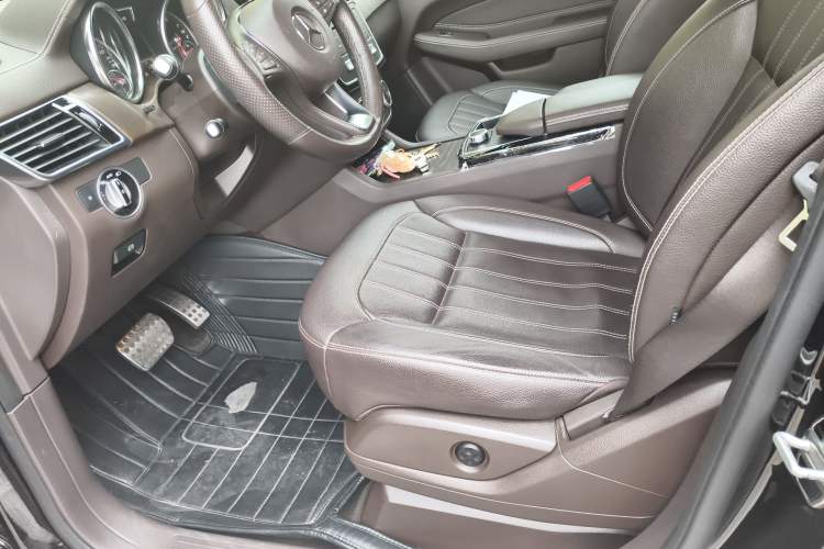 Used Mercedes-Benz GLE 2017 GLE 320 4MATIC Dynamic Model Left Front Seat