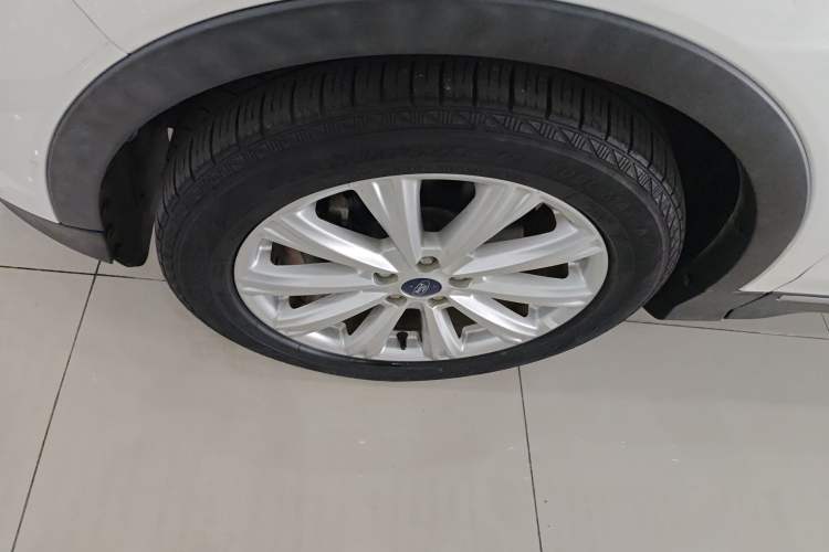 Used Ford Kuga 2017 EcoBoost 180 Two-Wheel-Drive Luxury Wing Edition
