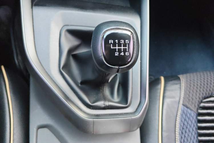 Used Baojun RC-5 2020 1.5L Manual Zhiyao Elite Edition