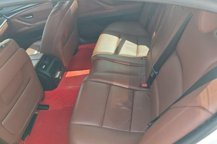 Used BMW 5 Series 2014 525Li Leading Model
