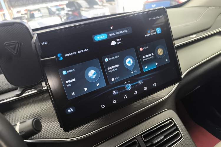 Used BYD Destroyer 05 2024 HONOR Edition DM-i 55KM Luxury Model Audio And AC Panel