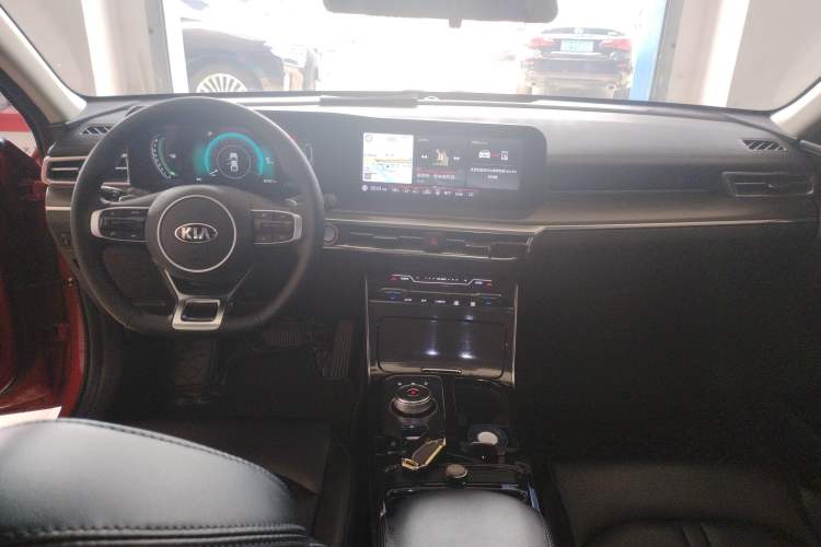 Used Kia K5 2020 270T CVVD Luxury Edition Center Console