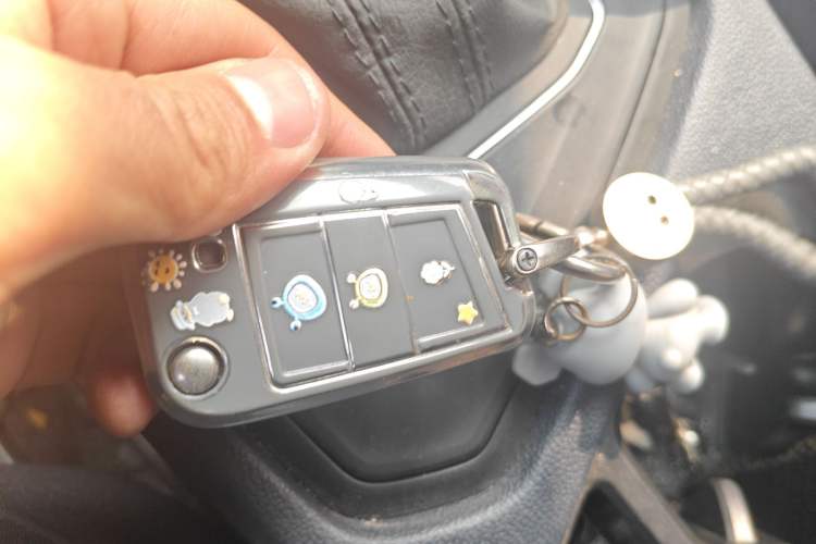 Used Volkswagen Tharu 2024 300TSI Two-Wheel-Drive Crescent Edition