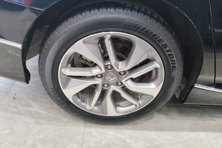 Used Honda Inspire 2019 260TURBO Elegant Edition China VI Emission Standard Right Rear Wheel Hub