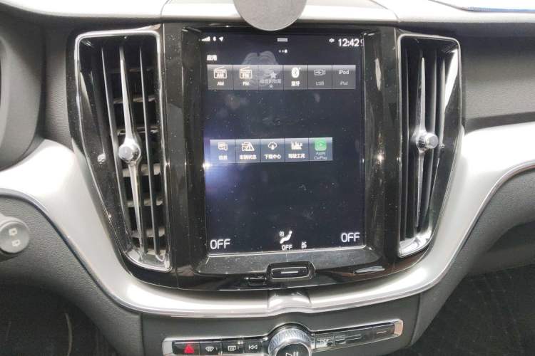 Used Volvo XC60 2019 T5 4x4 Smart Edition China VI Standard