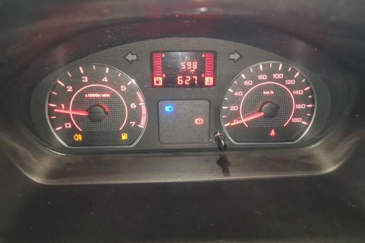 Used Wuling Rongguang S 2023 1.5L Basic Enclosed-Window Vehicle 2 Seats
