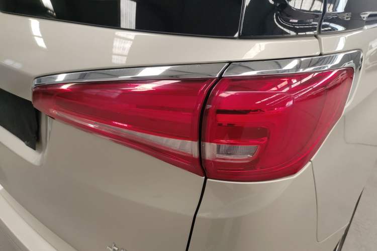 Used Buick GL8 2017 ES 28T Premium Version China V Standard