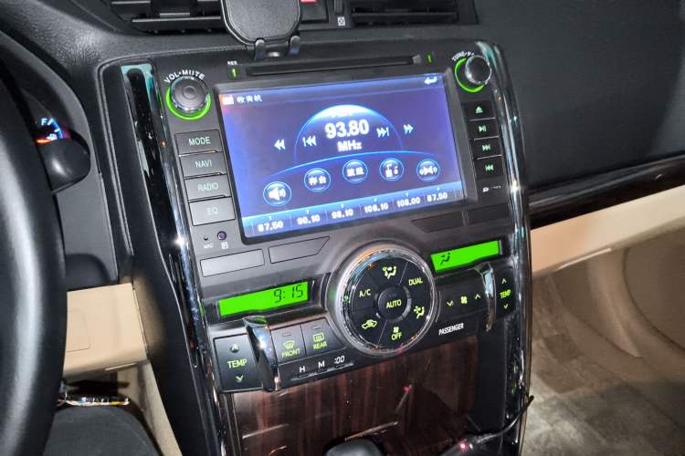 Used Toyota Reiz 2012 2.5V Fengdu Elite Stylish Edition Audio And AC Panel