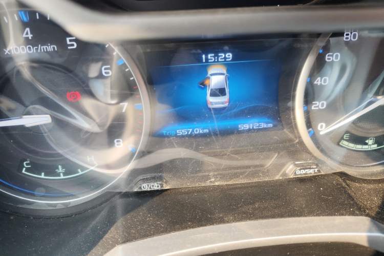 Used Geely Auto Emgrand 2017 Sedan Million Edition 1.5L Manual Luxury Model
