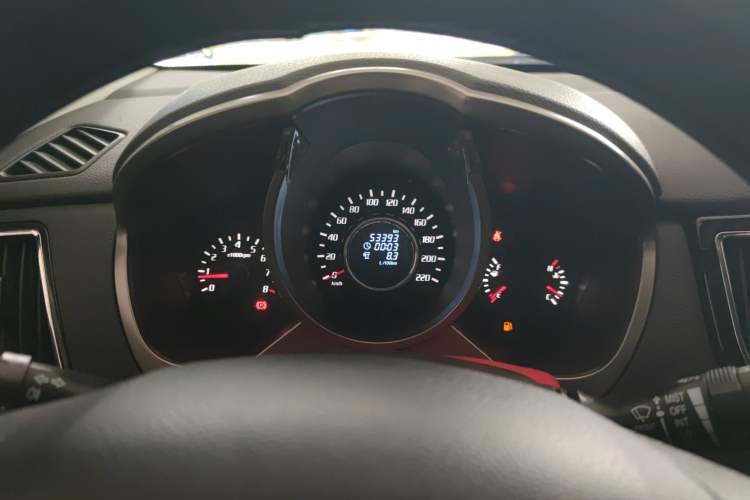 Used Huatai Santa Fe 2016 1.5T Gasoline Manual Two-Wheel Drive Elite Model
