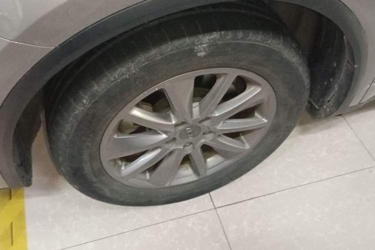 Used Geely Auto Jiajie 2021 1.8TD DCT Standard Edition Left Front Wheel Hub