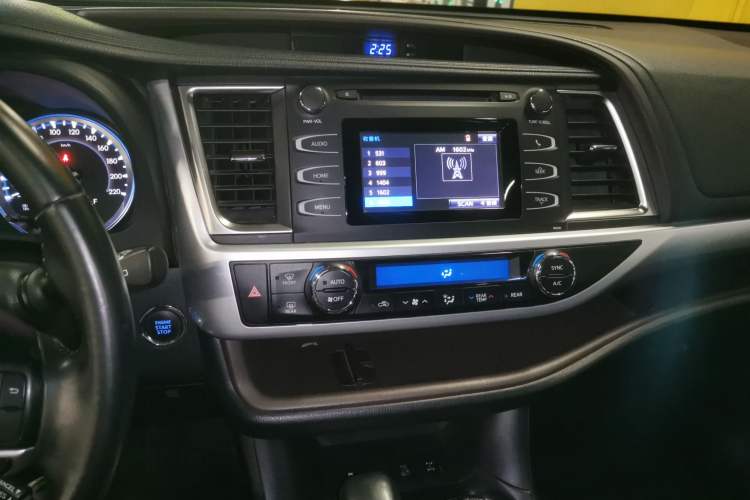 Used Toyota Highlander 2015 2.0T Four-Wheel Drive Luxury Edition 7-Seater
