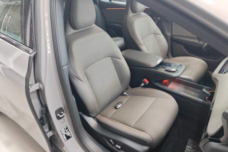 Used Hongqi EH7 2025 600 Smart Selection Edition
