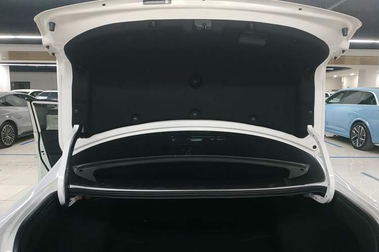 Used BYD Qin 2019 1.5L Automatic Luxury Model Trunk