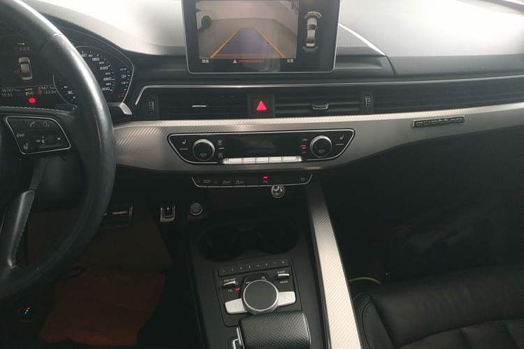 Used Audi A4L 2017 40 TFSI Fashion Model
