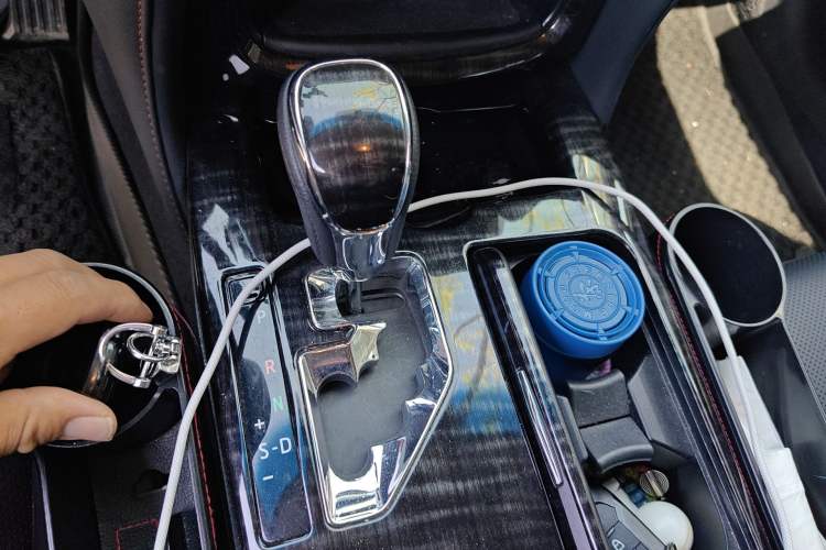 Used Toyota Crown 2015 2.0T Fashion Edition Gear Lever