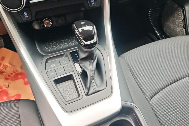 Used Toyota RAV4 2022 2.0L CVT Two-Wheel Drive Urban Edition