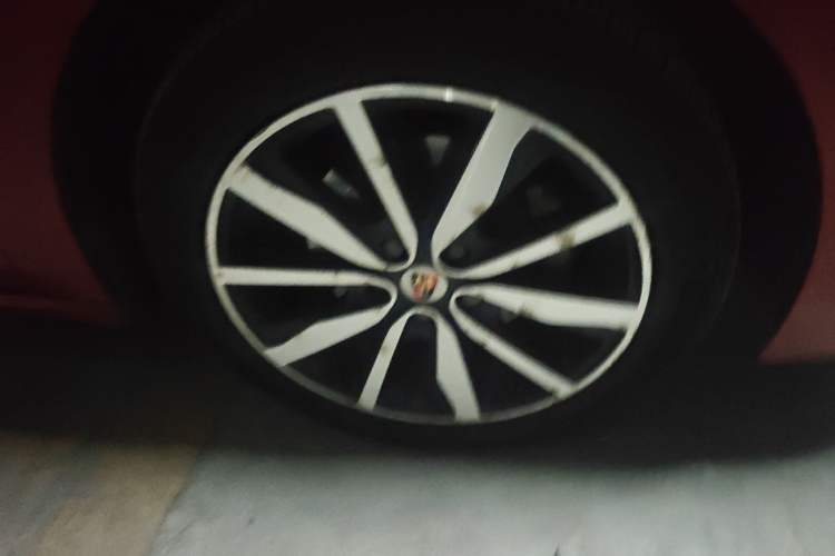 Used Roewe i6 2017 20T Automatic Internet ZhiZun Edition