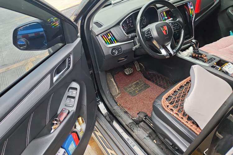 Used Roewe RX5 2017 20T Two-Wheel Drive Automatic Internet Elite Edition Driver Seat