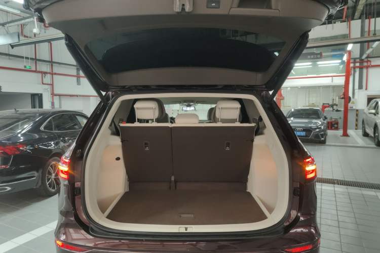 Used Volkswagen Viloran 2022 380TSI Prestige Edition